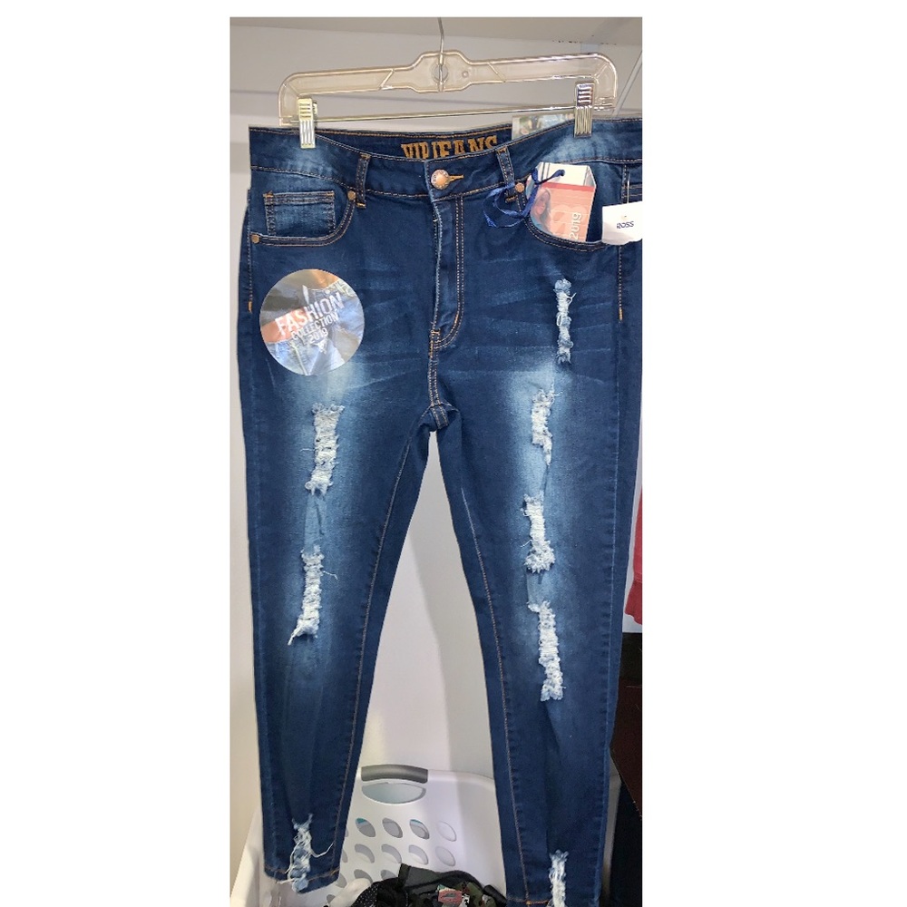 SKINNY JEANS!